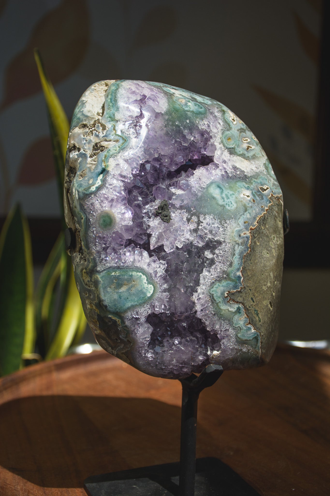 Agate with Amethyst from Uruguay on Stand