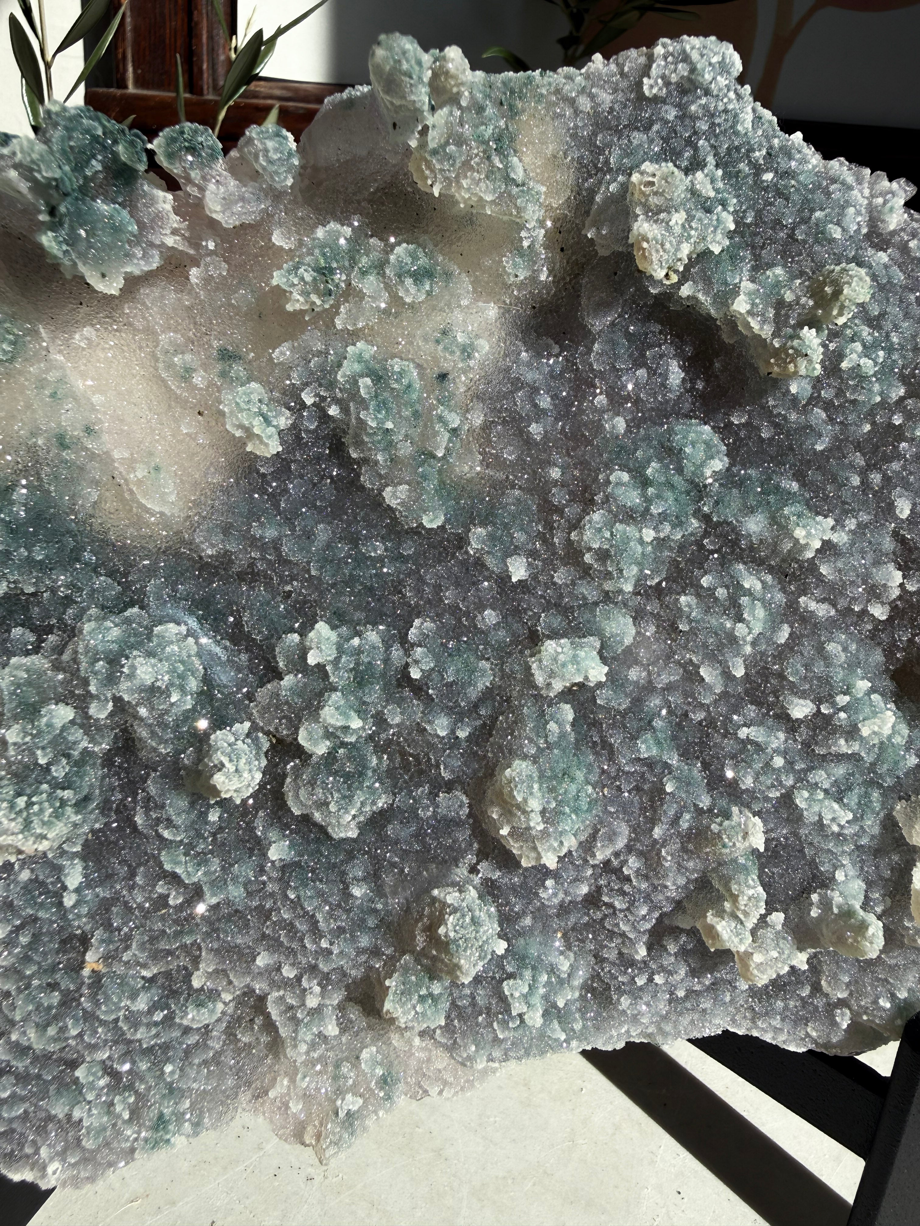 close up of emerald green amethyst flower plate