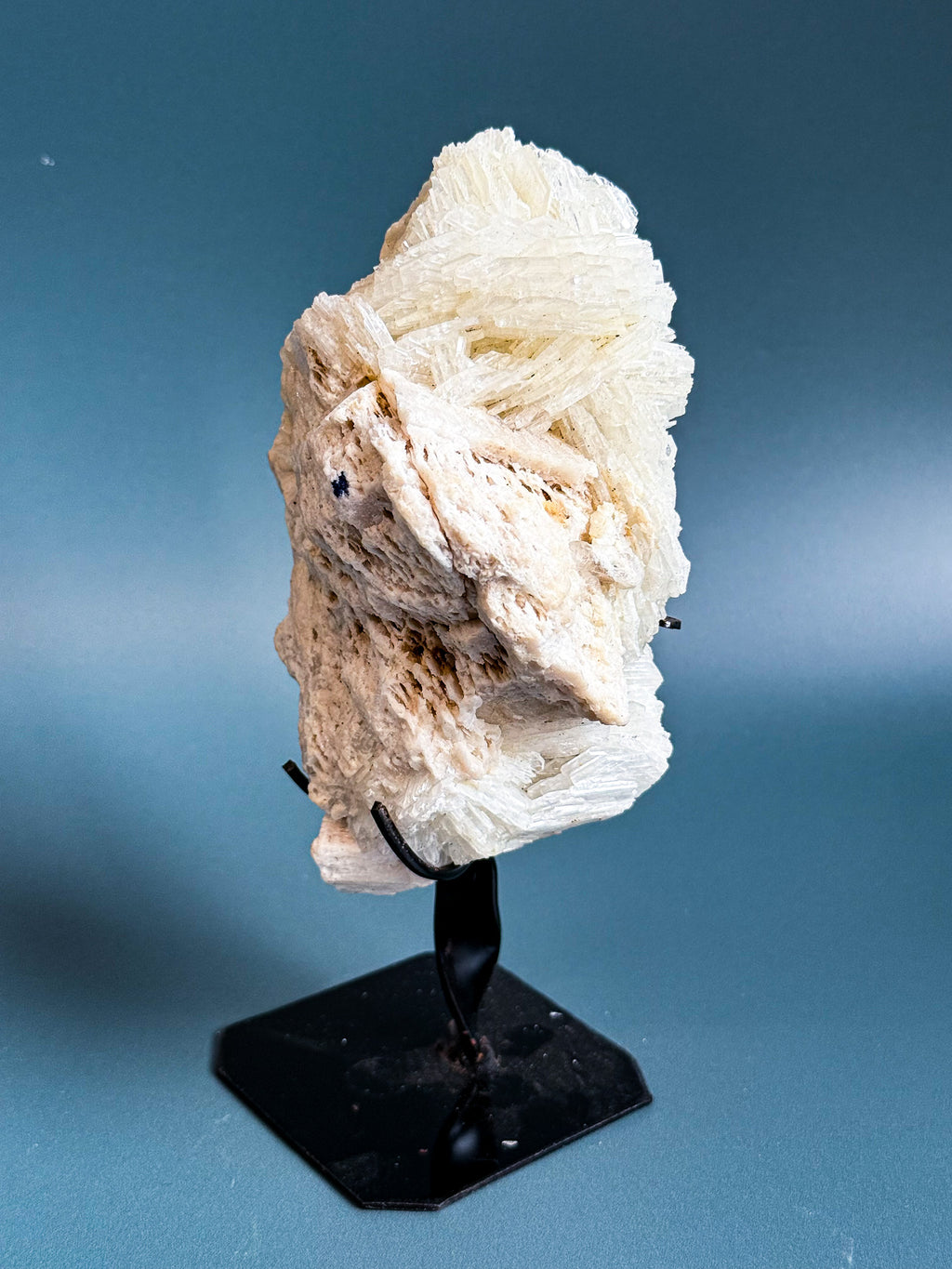 Feldspar, Clevelandite