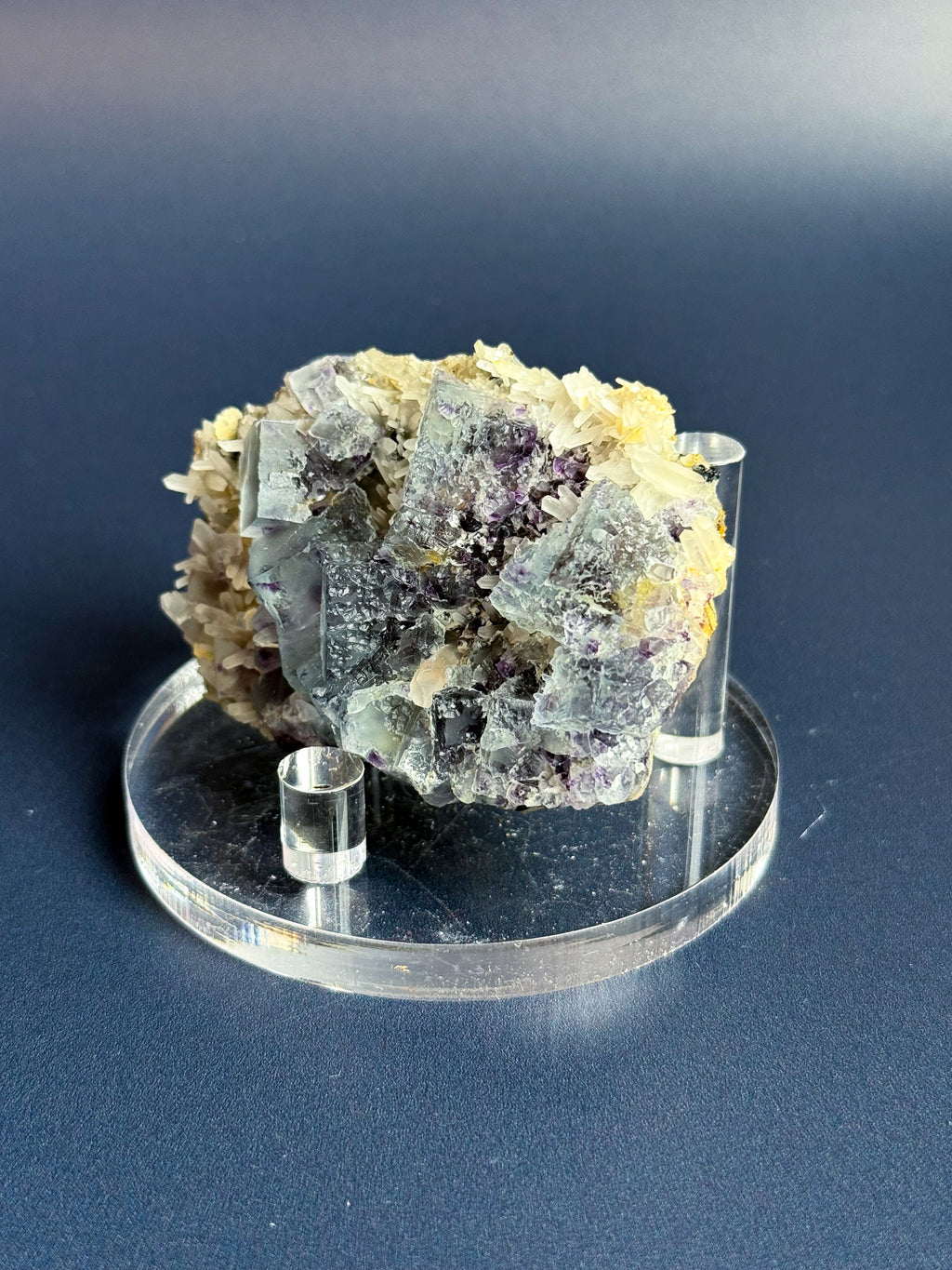 Fluorite, Quartz