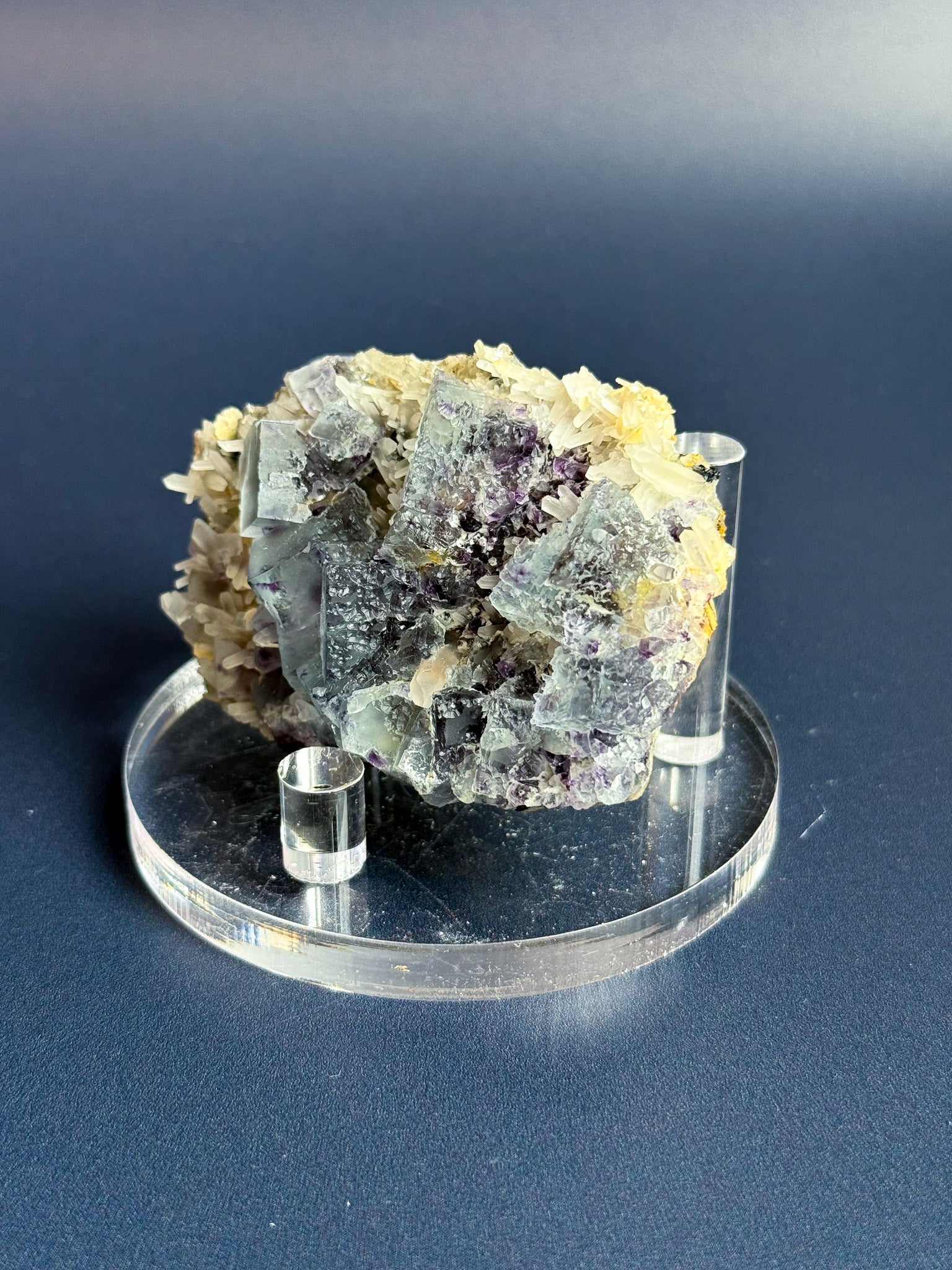Fluorite, Quartz