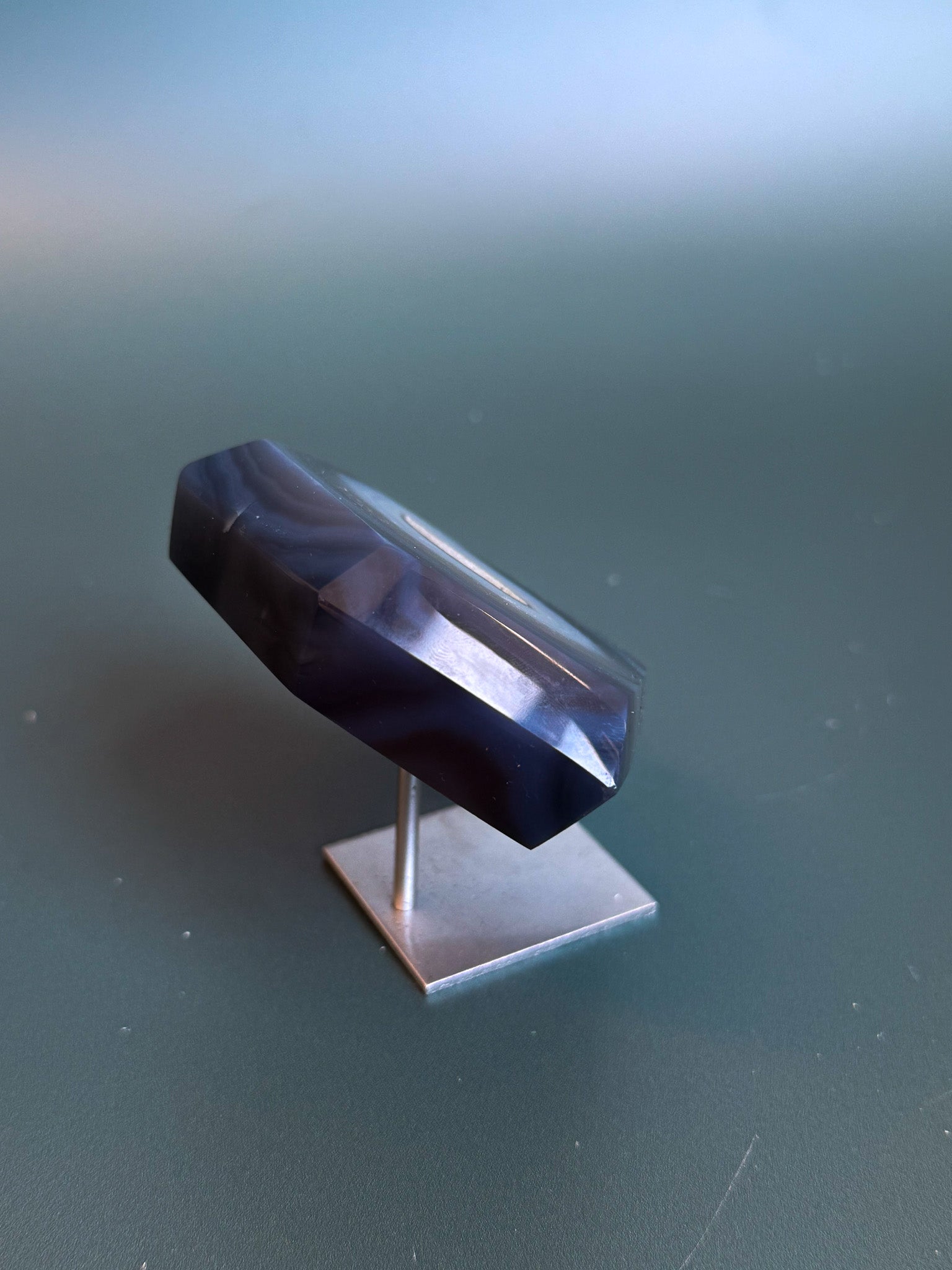 Agate Dimond on Base