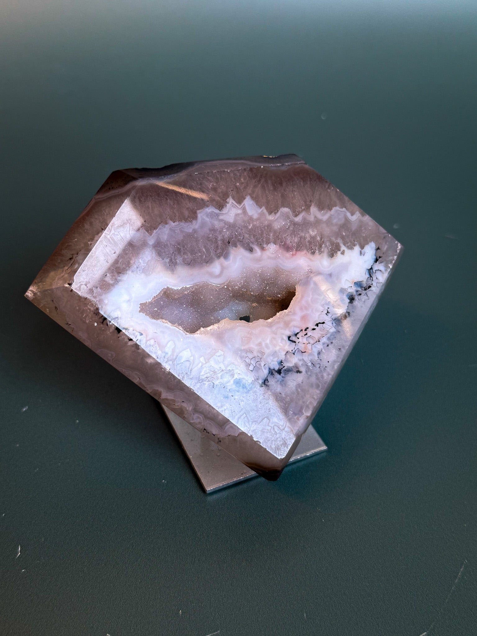 Agate Diamond on Base