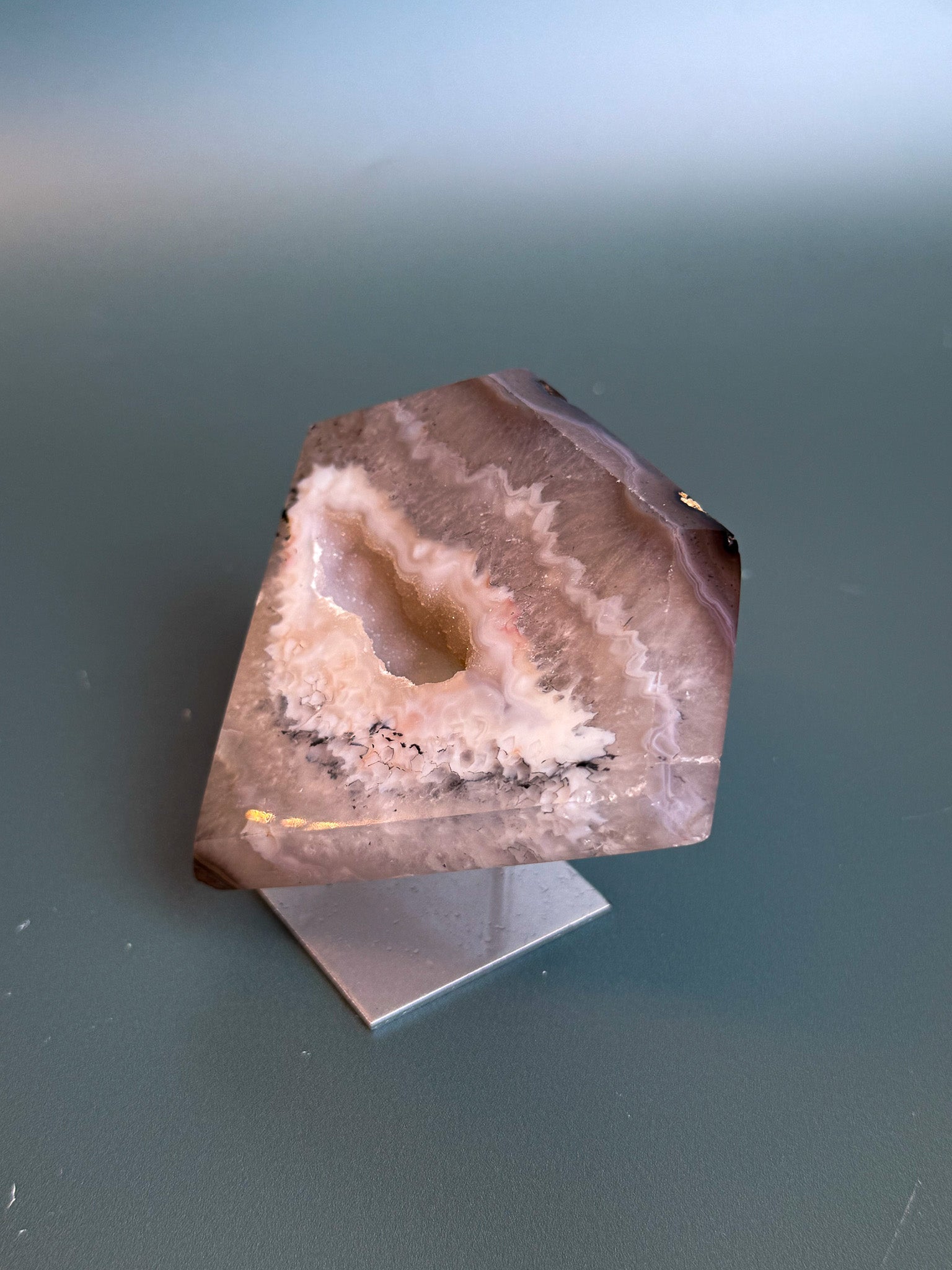 Agate Diamond on Base