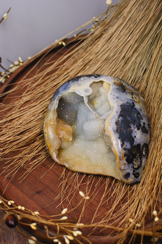 Uruguayan Agate with Druzy | Surry Hills Stones